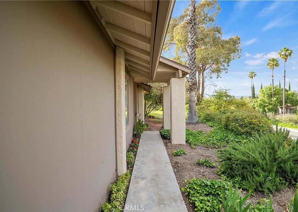 26141 Rainbow Glen Dr, Santa Clarita, CA 91321 Zillow