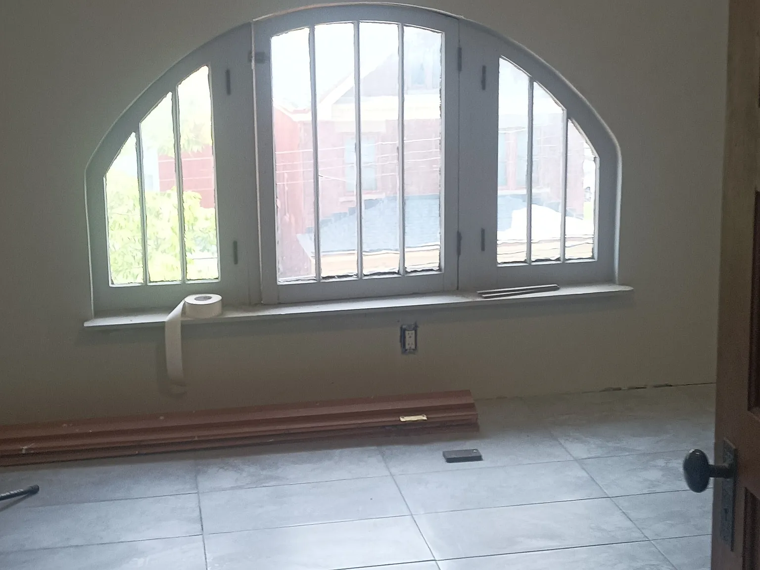 1 bed, 700 sqft, $400 — Photo 1