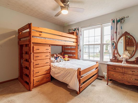 4th image of 4292 Shady Meadows Dr