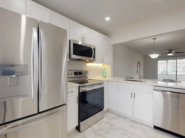 305 Lake Carol Dr, West Palm Beach, FL 33411