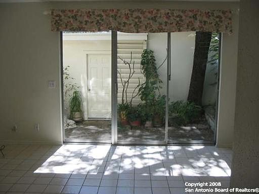 5th image of 3416 NORTHMOOR LANE #22