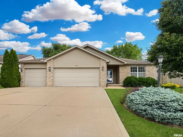 153 Tuscany Ct, Morton, IL 61550