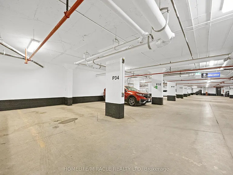 174 Clonmore Dr #9 — Photo 47