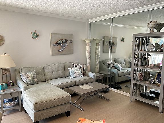 Queen size sleeper sofa 