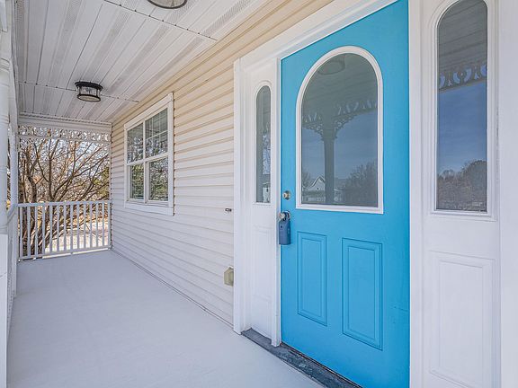 4th image of 1192 Windsor Park Dr