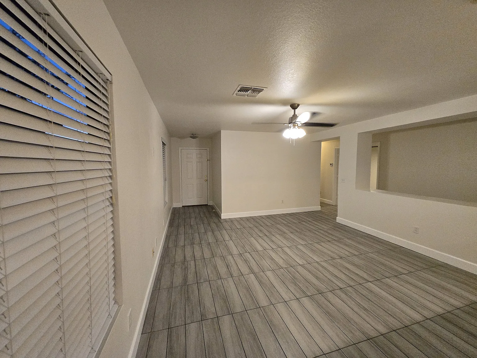 3 bed, 1365 sqft, $2,350 — Photo 3