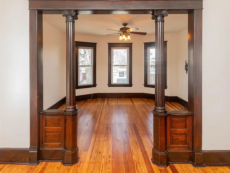 15 Taylor Ave — Photo 10