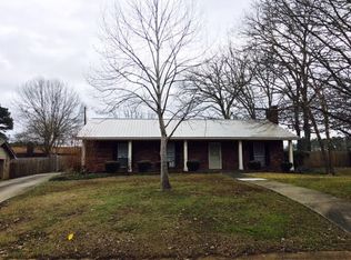 308 Bellevue Cir, Kosciusko, MS 39090