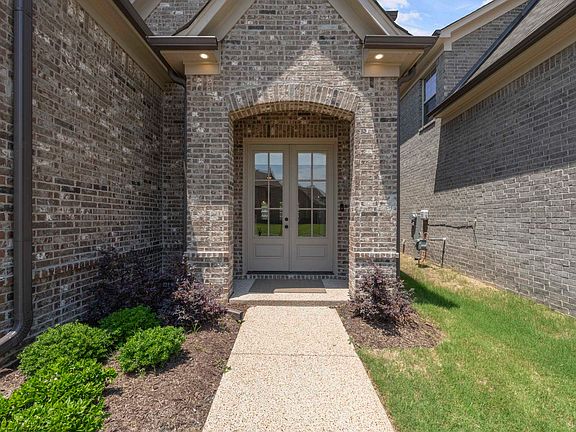 4th image of 873 Winter Leaf Dr