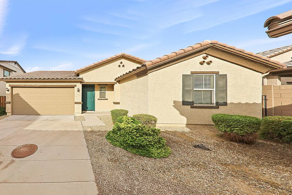 3 bed, 2.0 bath, 1550 sqft, $2,280 — Photo 3