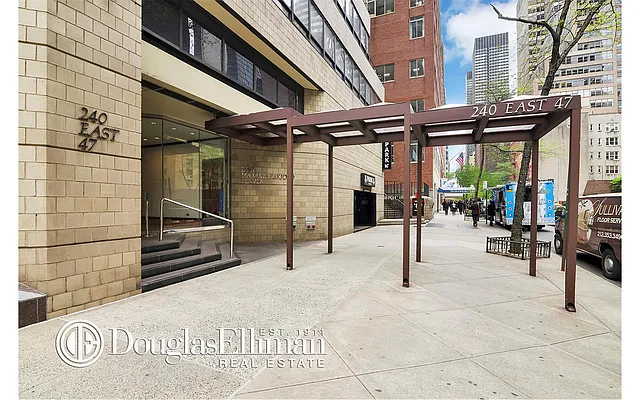 Rented by Douglas Elliman | media 17