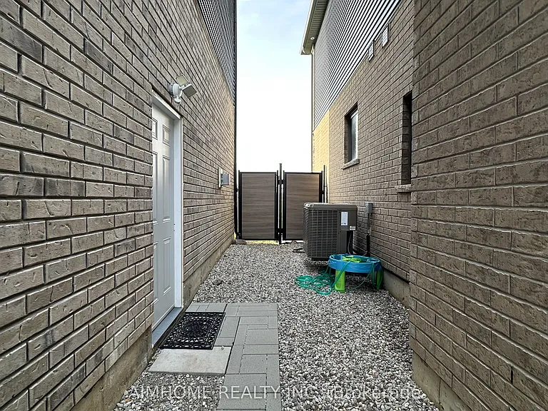 4 Flagg Ave #BASEMENT — Photo 3