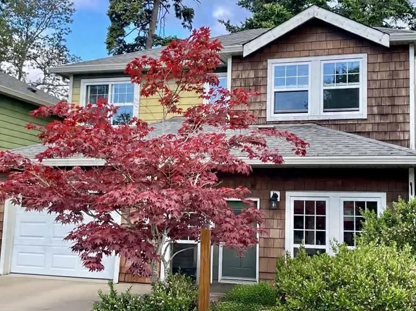 4530 Pipeline Rd #12, Saanich, BC V8Z 7Y6