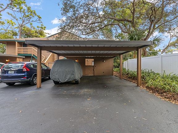 3rd image of 1105 Lennox Rd W #1105