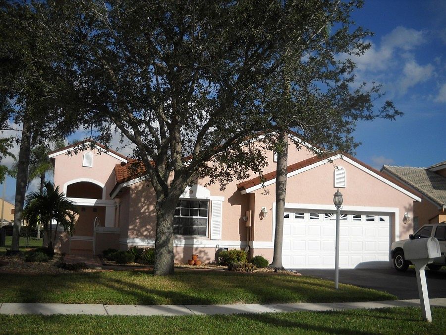 1st image of 431 NW 187th Ave