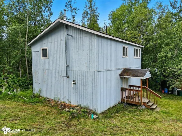 22650 Sherman St, Chugiak, AK 99567