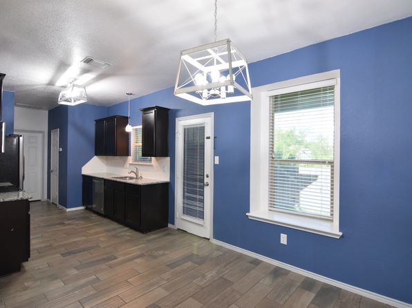 1221 Briscoe Ct