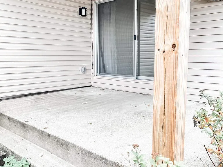 10630 Rockford Rd #110 — Photo 22
