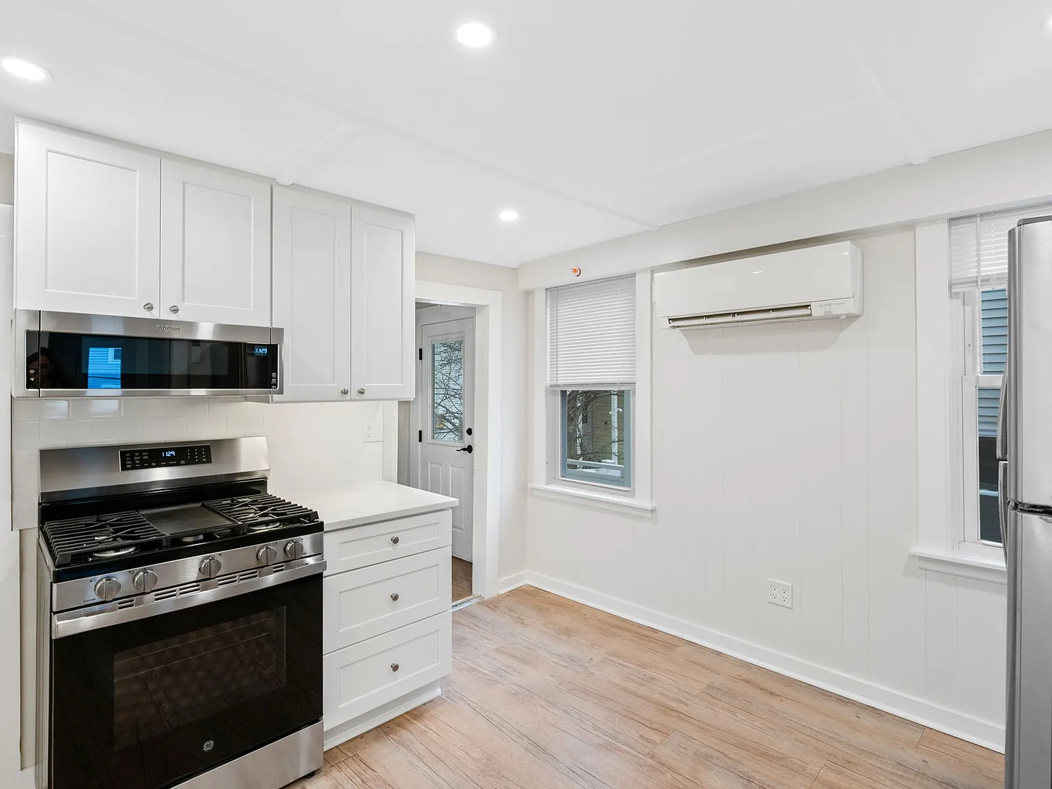 1 bed, $1,995 — Photo 2