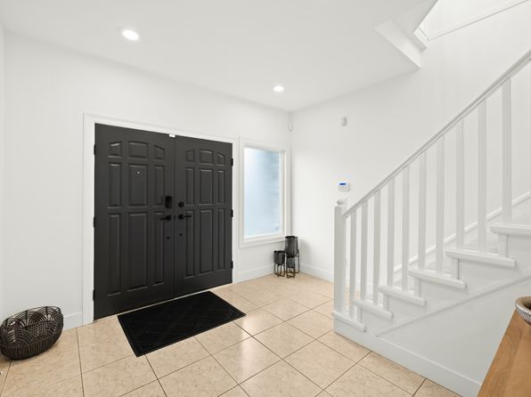 4 bedroom rental in Burnaby — photo 14