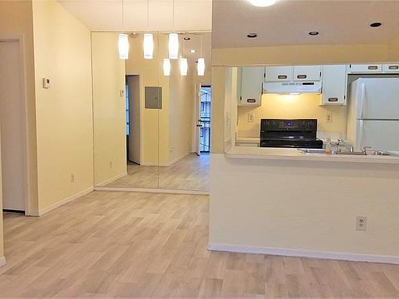 4th image of 9466 Boca Cove Cir APT 310