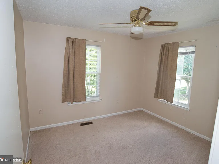 6128 Hoskins Hollow Cir #B — Photo 22