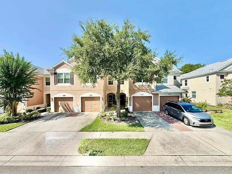 26542 Chimney Spire Ln — Photo 2