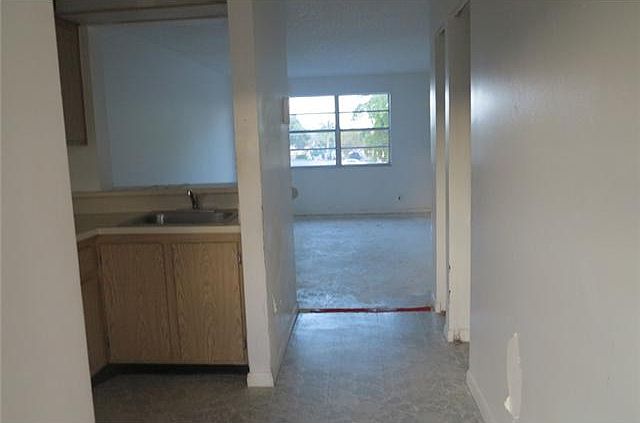 1st image of 95 NE 41st St APT J152