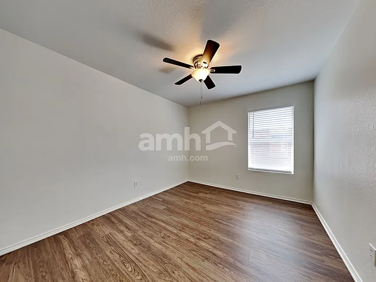 5533 Parkview Hills Ln — Photo 18