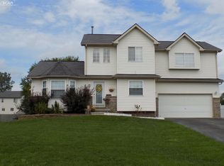 6051 Maple Trl, Grand Blanc, MI 48439