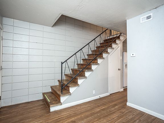 5th image of 9008 San Benito Way APT A4