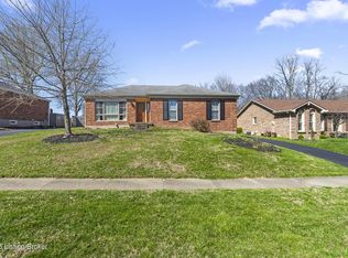 3712 Bigelow Dr, Jeffersontown, KY 40299