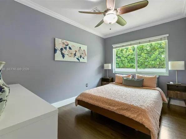 6140 SW 65th Ave, South Miami, FL 33143