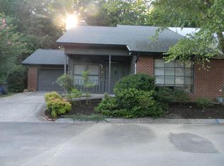 22 Belmont Ct, Oak Ridge, TN 37830