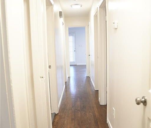 4th image of 1336 Willow Trl SW