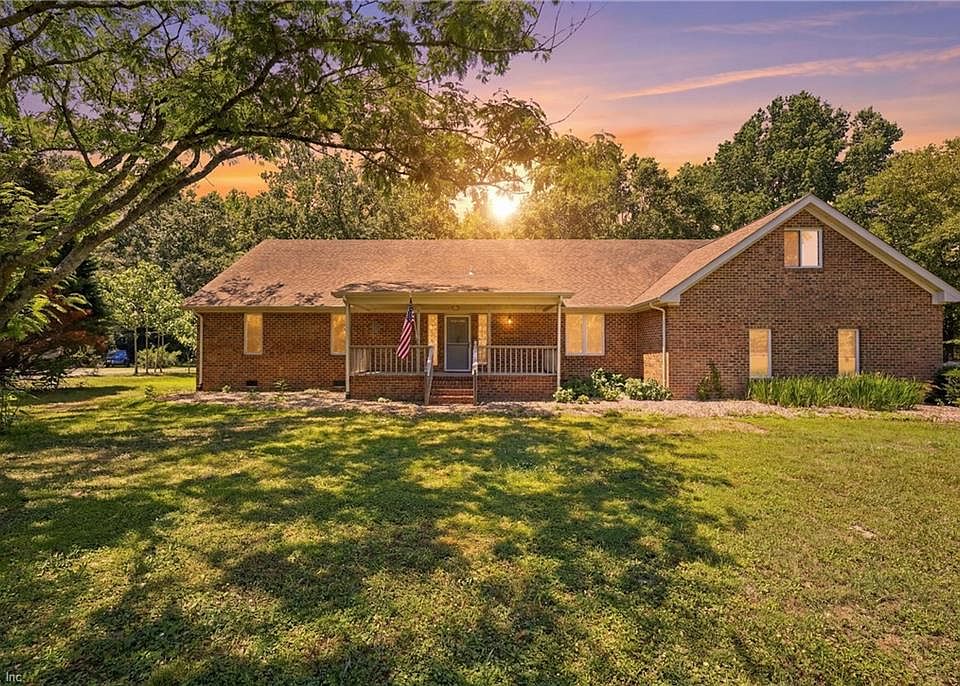 1st image of 25092 Tyler Dr