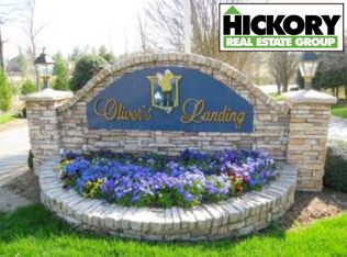 16 Divot Ct, Hickory, NC 28601