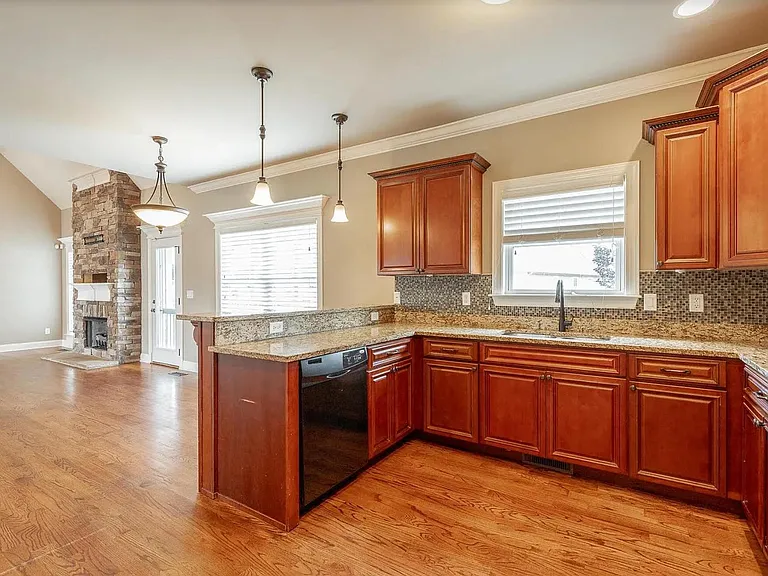 8739 Seven Lakes Dr — Photo 20