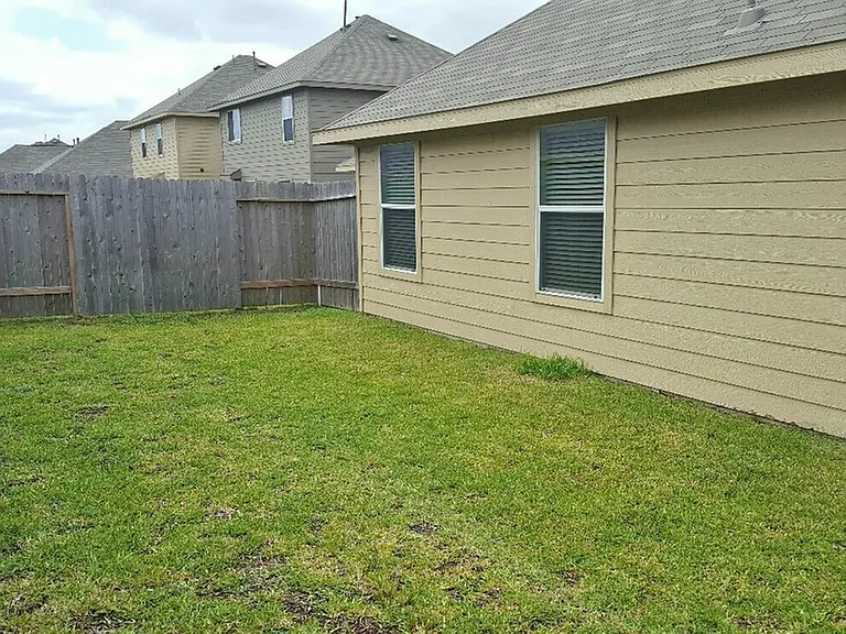 5838 Kyle Cove Dr — Photo 7