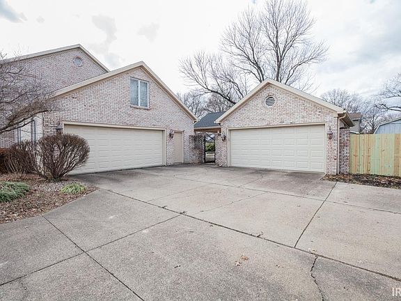 2nd image of 501 Park Plaza Dr