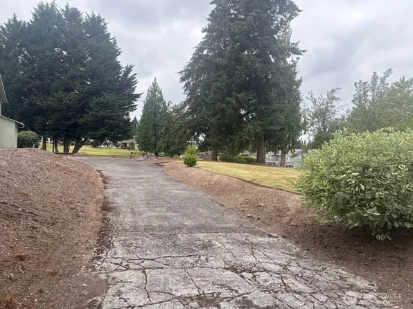 2620 208th Avenue E, Lake Tapps, WA 98391