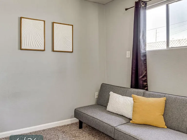 2710 Wyoming Ave #C — Photo 3