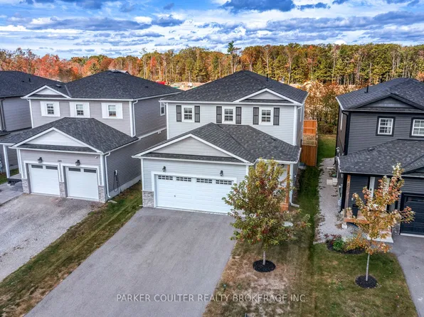255 Wild Rose Dr, Gravenhurst, ON P1P 0B4