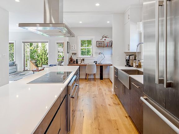 Open layout with plenty of fresh air