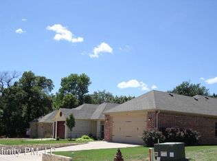 1125 Story Book Ln, Weatherford, TX 76086