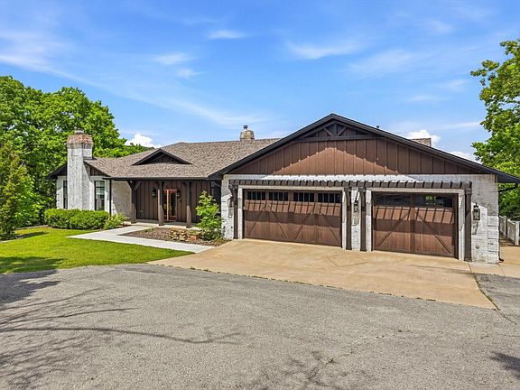 2nd image of 124 Sunrise Cove Lane