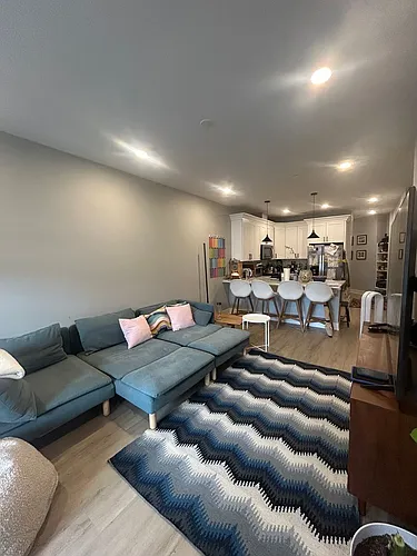 3118 N Greenview Ave #3118-301 Photo 1