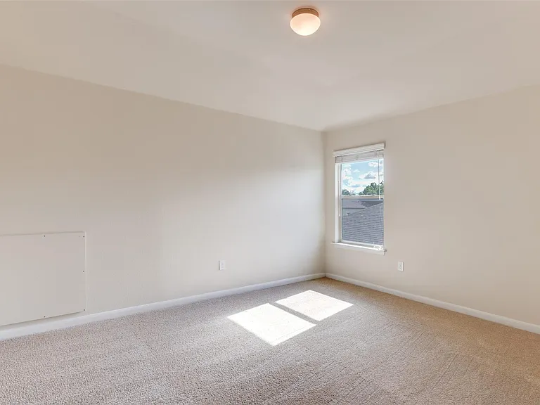 18705 Moreto Loop — Photo 17