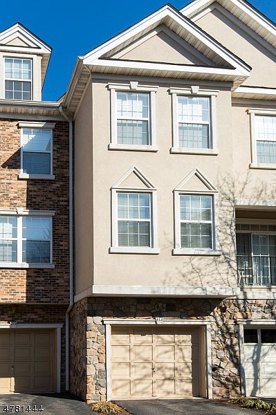 1st image of 113 Brittany Ct