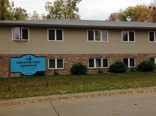 607 15th St APT 7, Spirit Lake, IA 51360